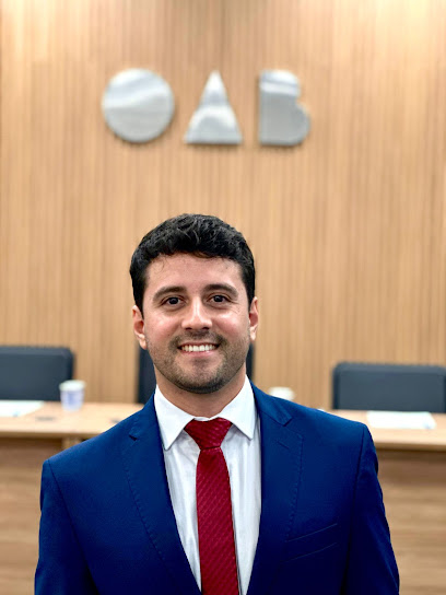 Lucas Diniz - Advogado Criminalista 24h