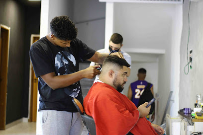 Max School Barbearia