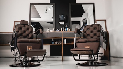 Studio T Black
