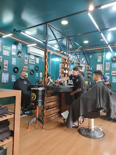 MR. Martin's Barbearia